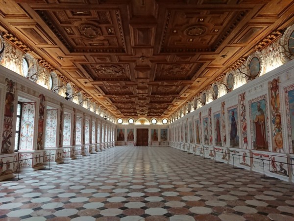 © VLife Blog – Spanischer Saal im Schloss Ambras bei Innsbruck.