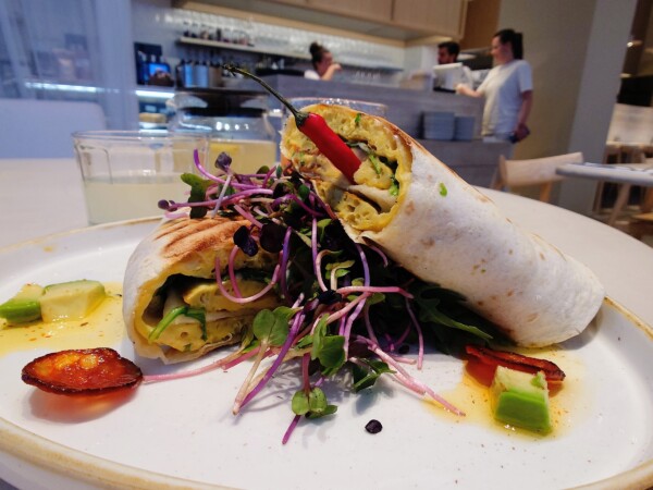 © VLife Blog vlife.blog Belgien Woyo Burrito im Restaurant Woyo Eatery.