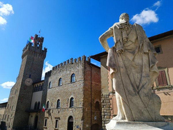 © VLife Blog vlife.blog – De Palazzo dei Priori beherbergt bis heute das höchste städtische Gericht.