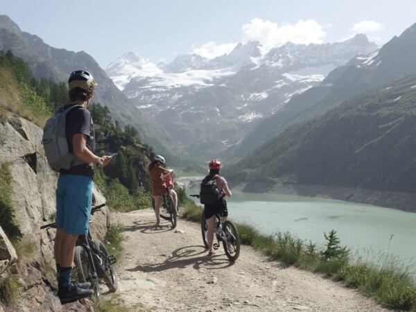 © VLife Blog vlife.blog E-Bike Ausflug entlang des Lago Moulin.