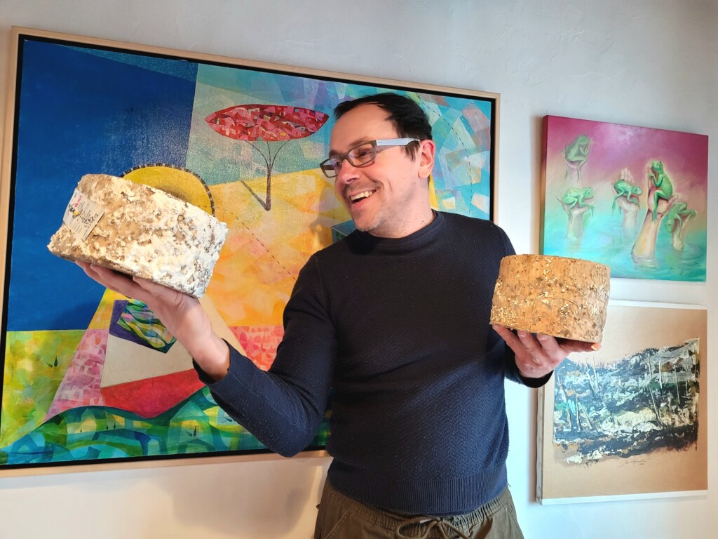 © VLife Blog – vlife.blog Käser und Künstler David Ličen von Golden Ring Cheese im Vipava-Tal. Bahamas Martini