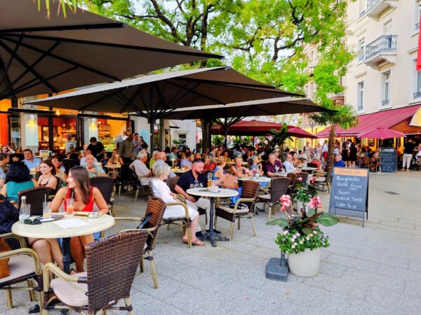 © VLife Blog vlife.blog Sommerliche Abendstimmung im Herzen von Baden-Baden.