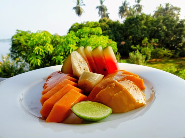 © VLife Blog vlife.blog Sri Lanka Täglich werden frische Früchte zum Frühstück serviert.