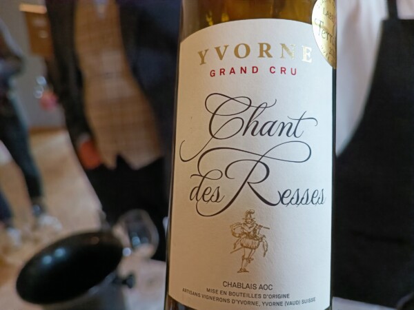 © VLife Blog vlife.blog Gewinner des 16. Lauriers de Platine Terravin ist der Chablais AOC Yvorne – Chant des Resses von den Winzern Artisans Vignerons d’Yvorne.