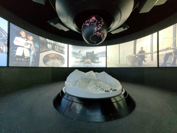 © VLife Blog vlife.blog – Im Briefing Room werden Details über die Wahl der Drehorte verraten, wie zum Beispiel Spectre.