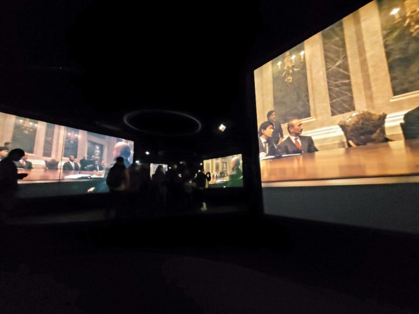 © VLife Blog vlife.blog – Im Lair-Raum erhielten wir einen faszinierenden Einblick in die neue Welt des digitalen Theaters.